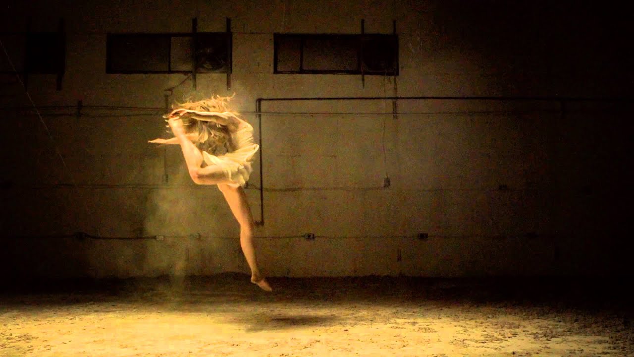 Au4 - So Just Hang On, Beautiful One music video